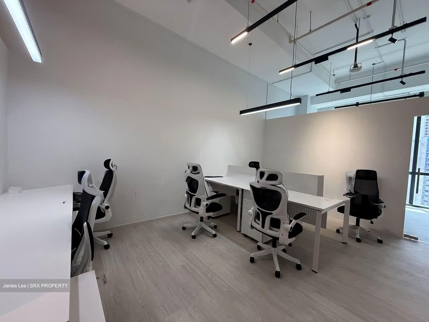 Woods Square (D25), Office #565094691